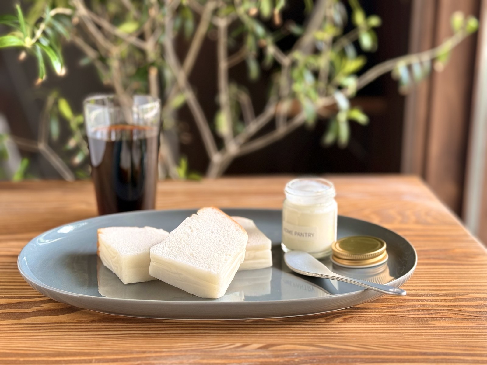 Kome Pantry — bread at the table, for everyone